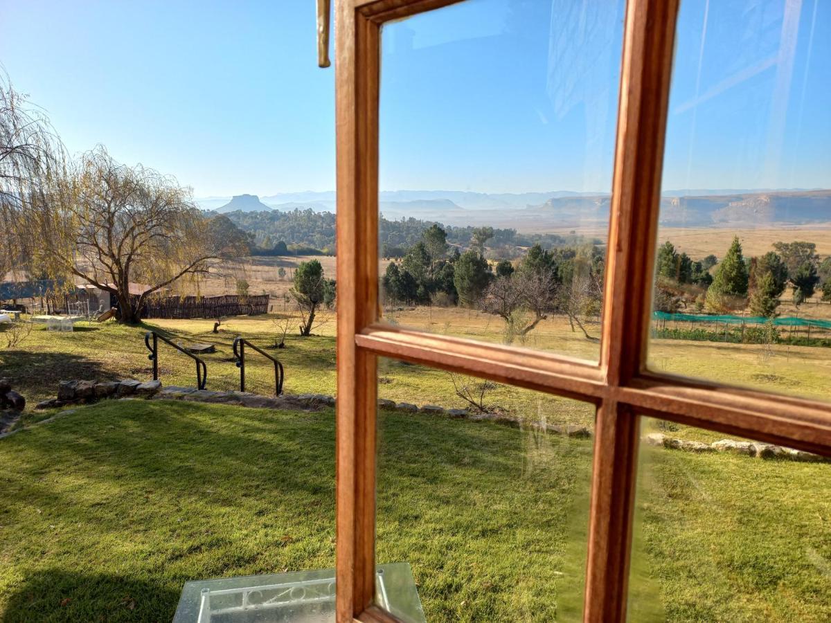 Отель The Fat Mulberry Guest Farm Фурисбург Экстерьер фото